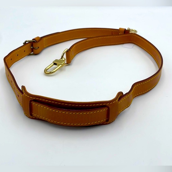 Louis Vuitton Handbags - Louis Vuitton Keepall Strap EUC